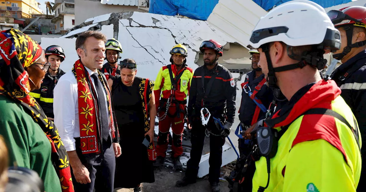 Cyclone Chido à Mayotte : Emmanuel Macron poursuit sa visite après une première journée tendue