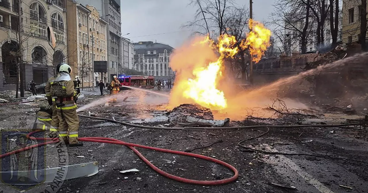 Kiev, i russi colpiscono sei ambasciate: Mosca alza il tiro, chi c&#039;è nel mirino