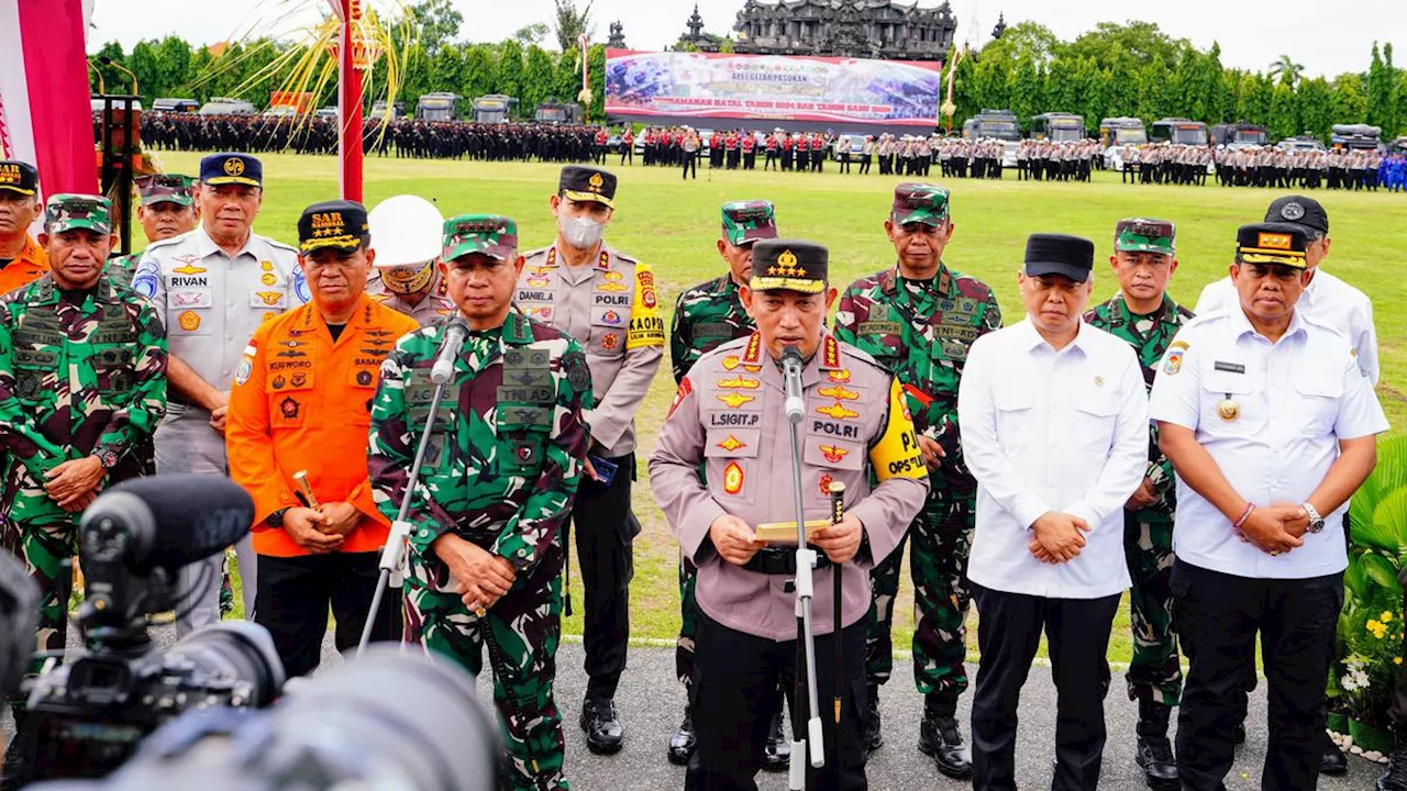 Kapolri Pimpin Apel Gelar Pasukan Operasi Lilin 2024, Minta Patroli Selama Nataru Dioptimalkan