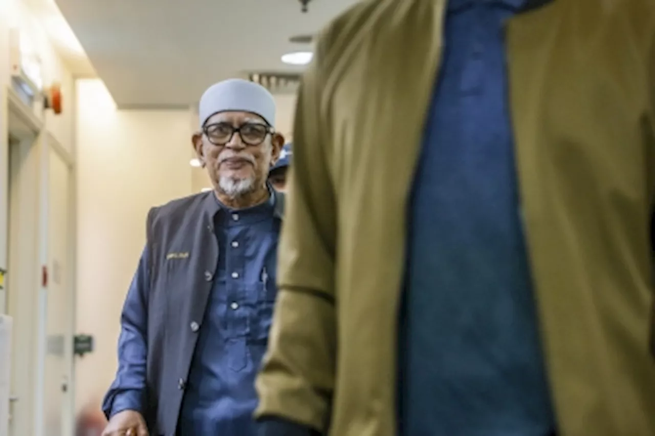 Police Investigate PAS President Hadi Awang Over Batu Puteh Statement