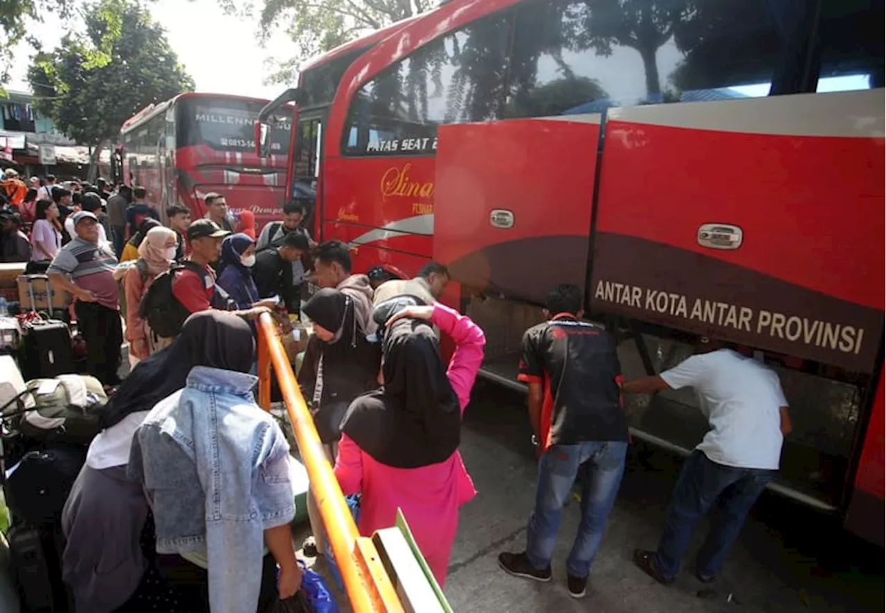 300 bus AKAP di Terminal Kalideres Dinyatakan laik untuk Angkutan Nataru