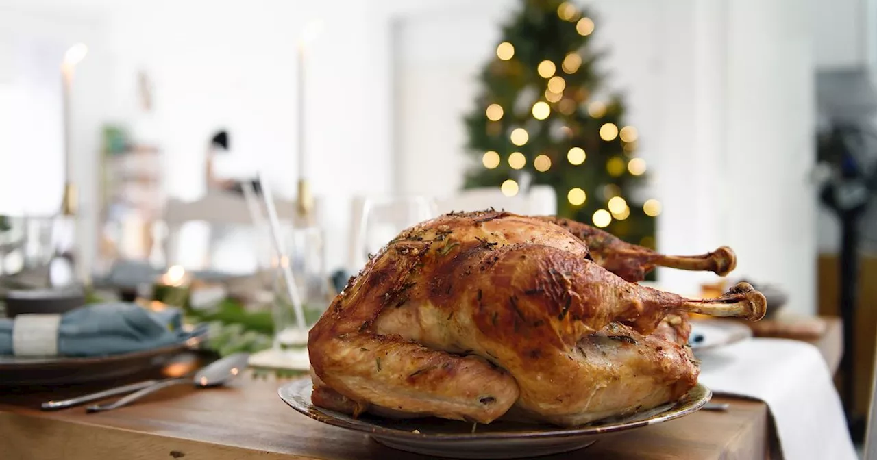 NHS Advises on Safe Defrosting of Turkey for Christmas Dinner