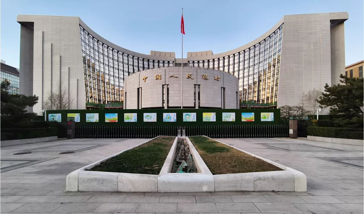 China Holds Lending Rates Steady Amidst Economic Slowdown and Deflation