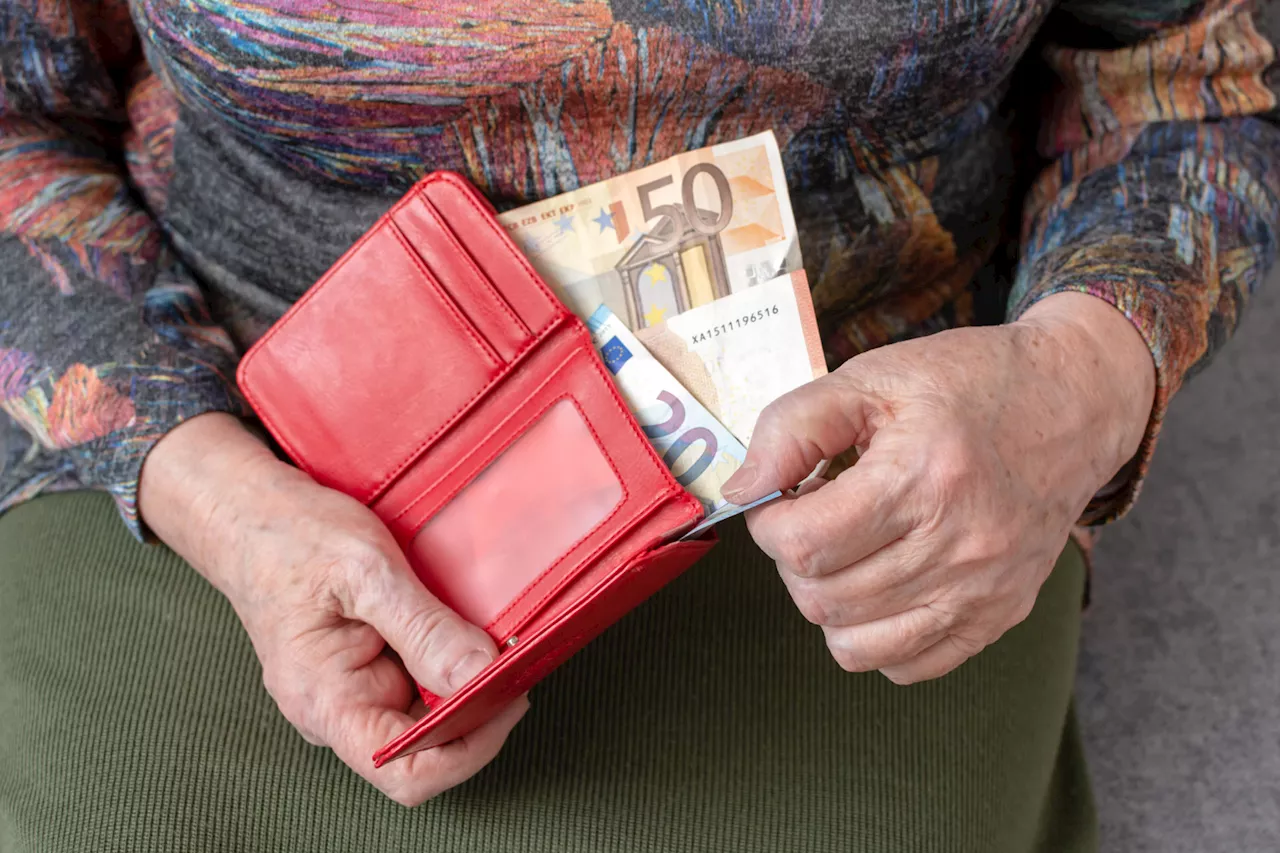 Only 28% Aware of Upcoming Pension Auto-Enrolment Scheme