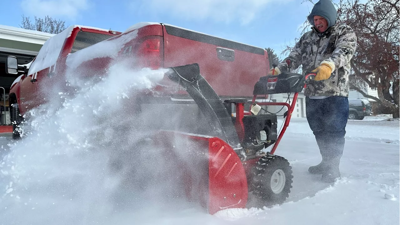 Winter Storm Cripples Upper Midwest, Shuts Down Highway in North Dakota