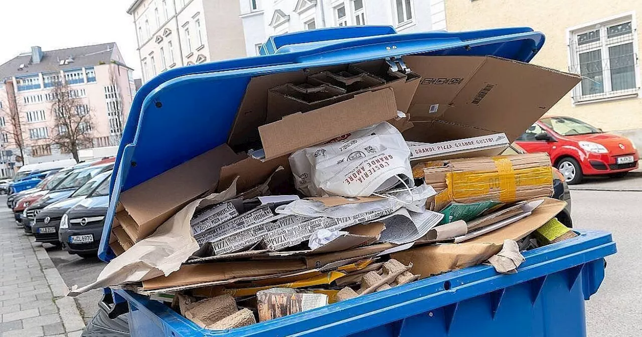 Ausgefallene Altpapier-Sammlung in Bielefeld: Jetzt räumt der UWB ab