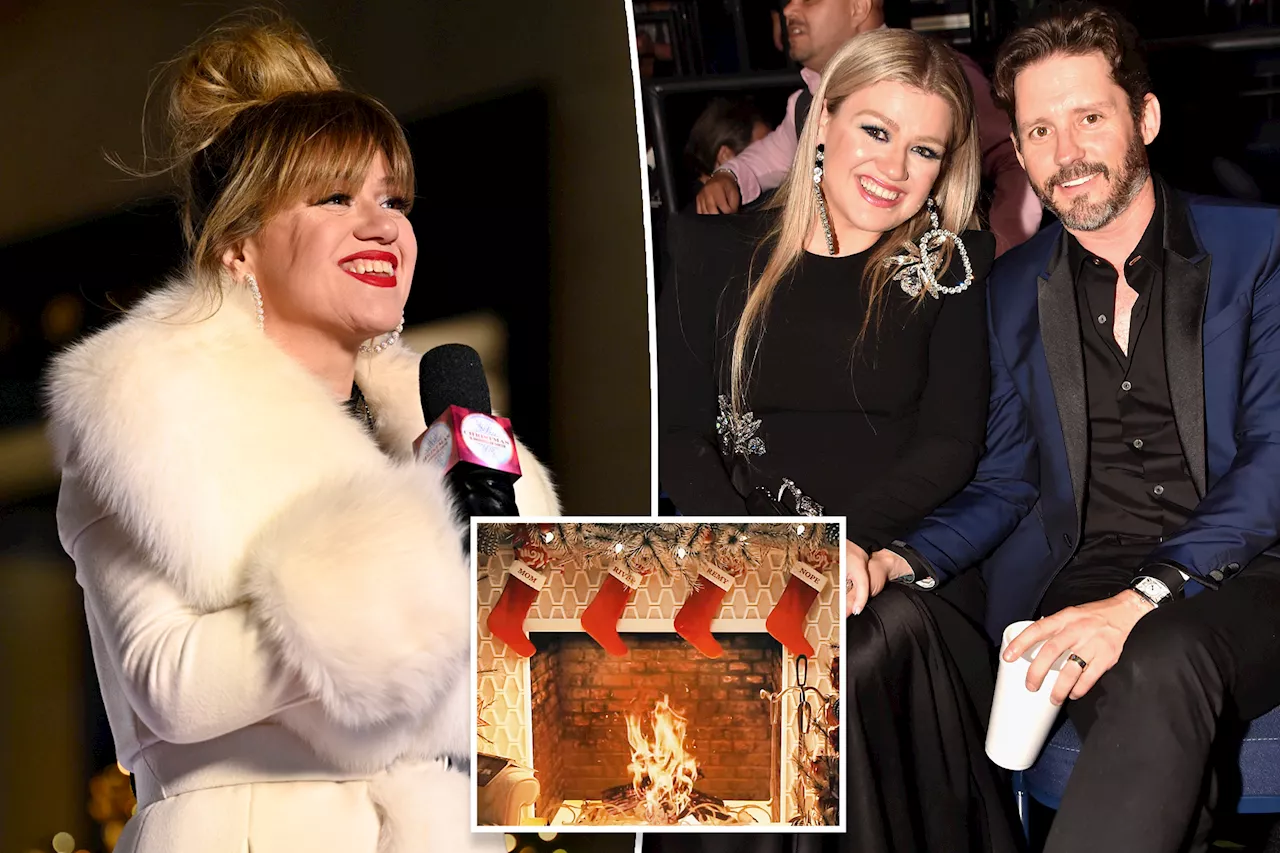 Kelly Clarkson disses ex-husband Brandon Blackstock with shady Christmas stocking