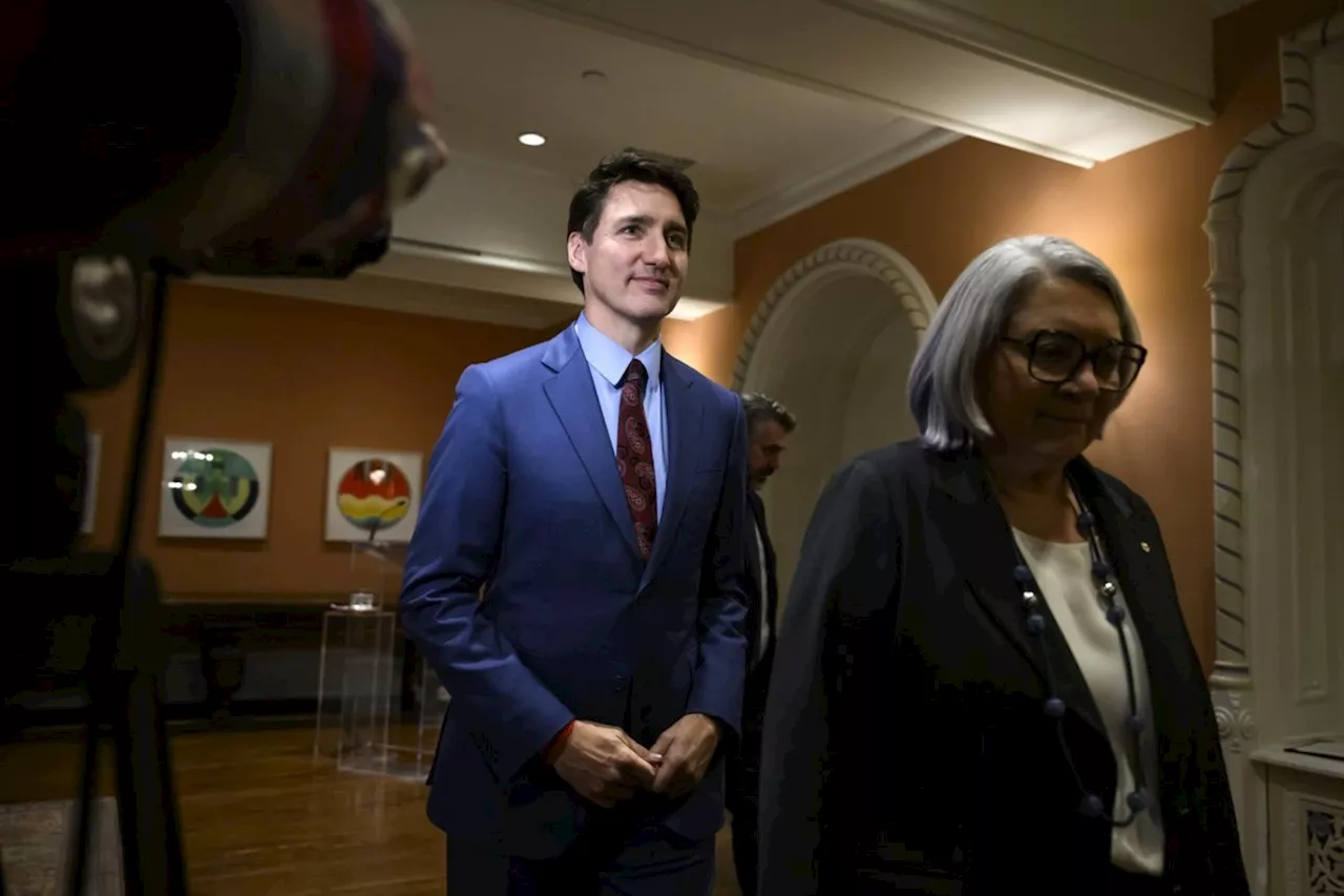 Trudeau to Shuffle Cabinet as Liberals Face Challenges