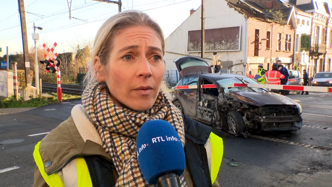 Un train percute une voiture à Wavre: 'Cet accident doit servir à sensibiliser tous les Belges'