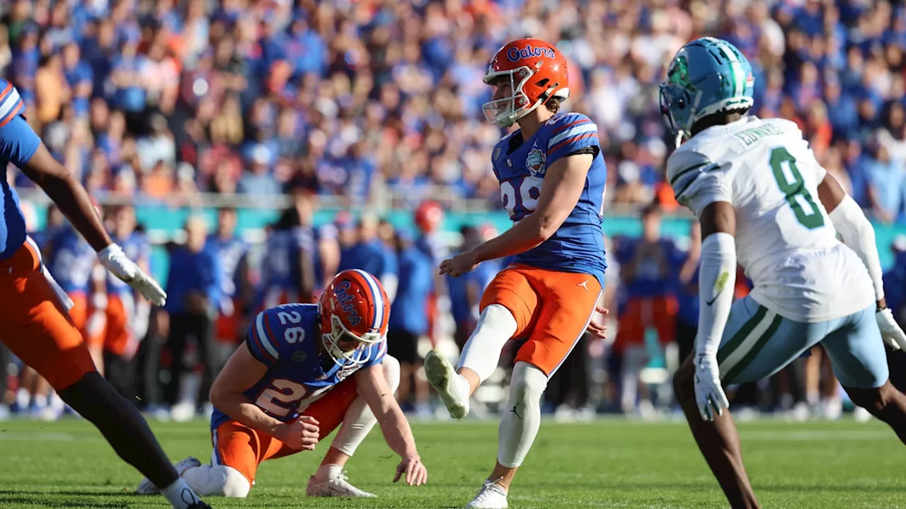 BREAKING: Gators Kicker Trey Smack Sets Gasparilla Bowl Record