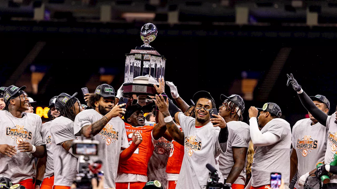 RECAP: Sam Houston Triumphs 31-26 Over Georgia Southern in Historic First FBS Bowl