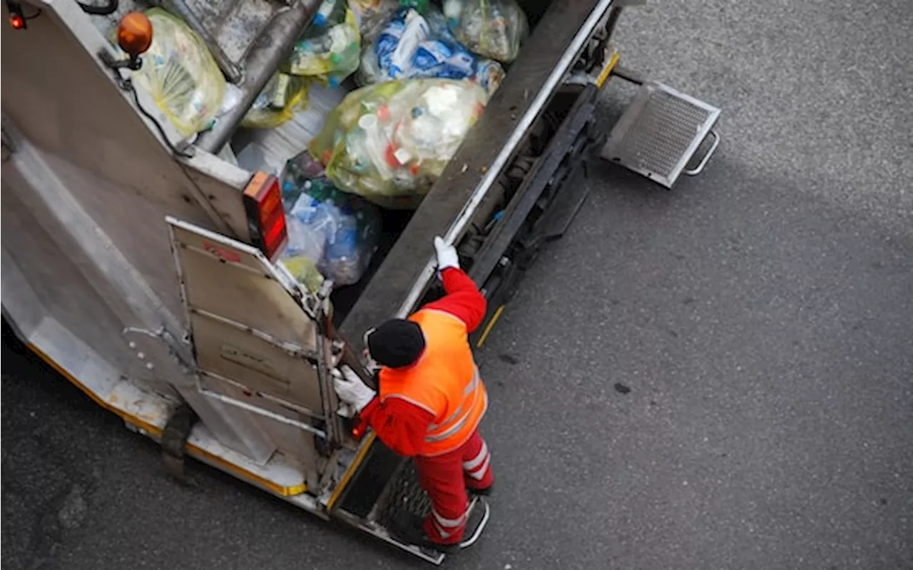 Aumenta l'incidenza dei rifiuti urbani in Italia