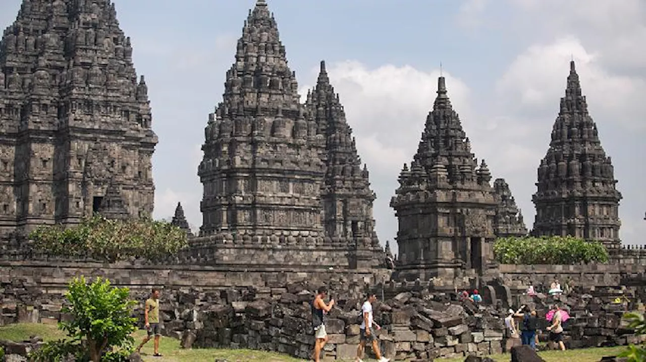 Candi Prambanan dan Borobudur Siap Hadapi Musim Hujan Nataru