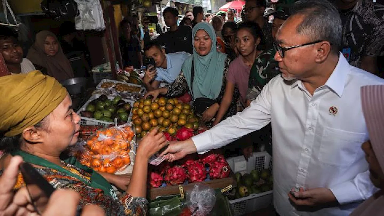 Menko Pangan Tinjau Pasokan Bahan Pokok Jelang Nataru di Surabaya