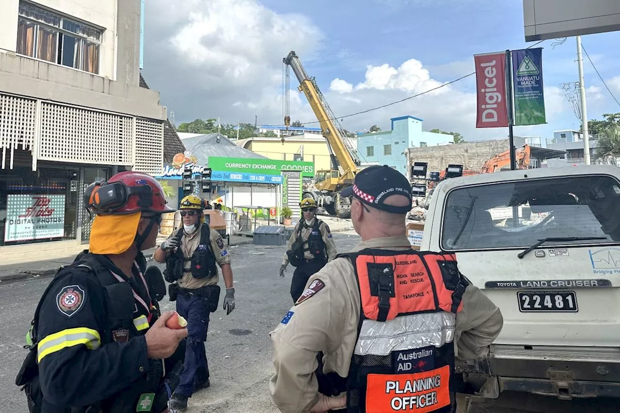 Vanuatu Quake Death Toll Climbs to 10 as Rescuers Expand Search