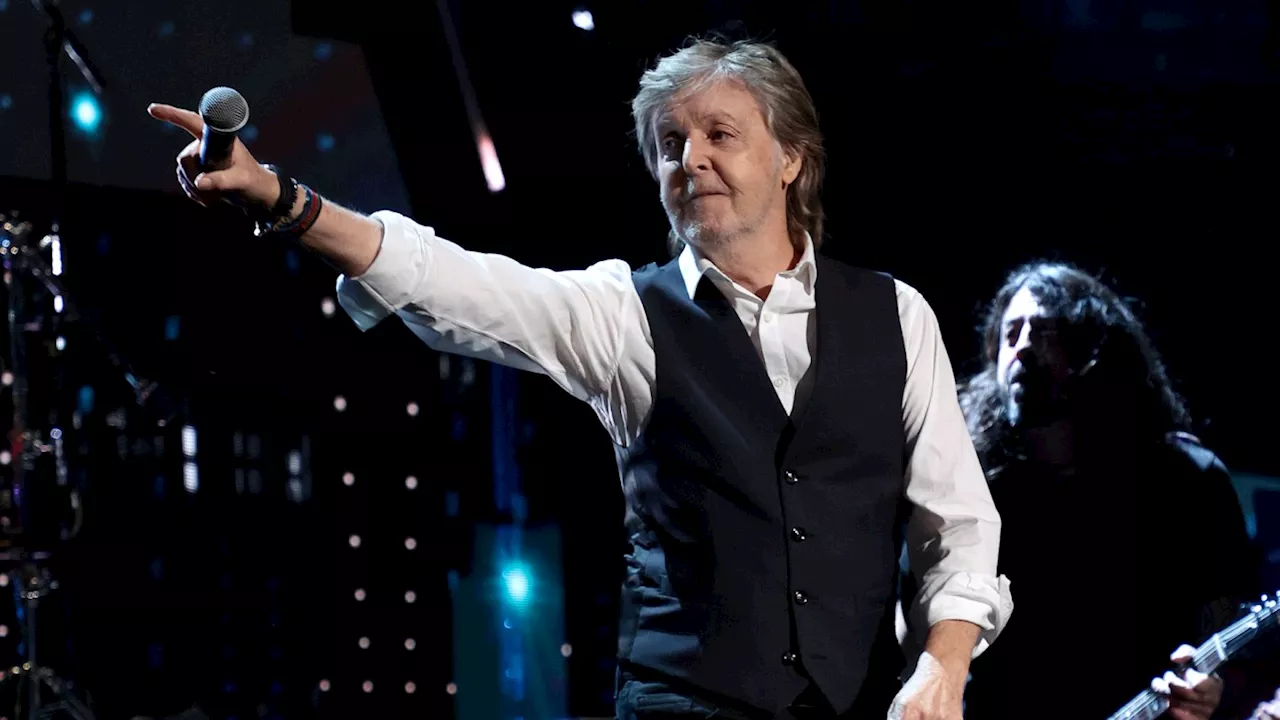 Paul McCartney Ends 'Got Back' Tour With Ringo Starr Surprise