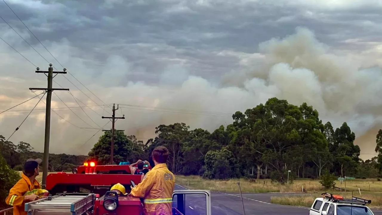 Victorian residents urged to leave communities immediately amid out-of-control bushfires