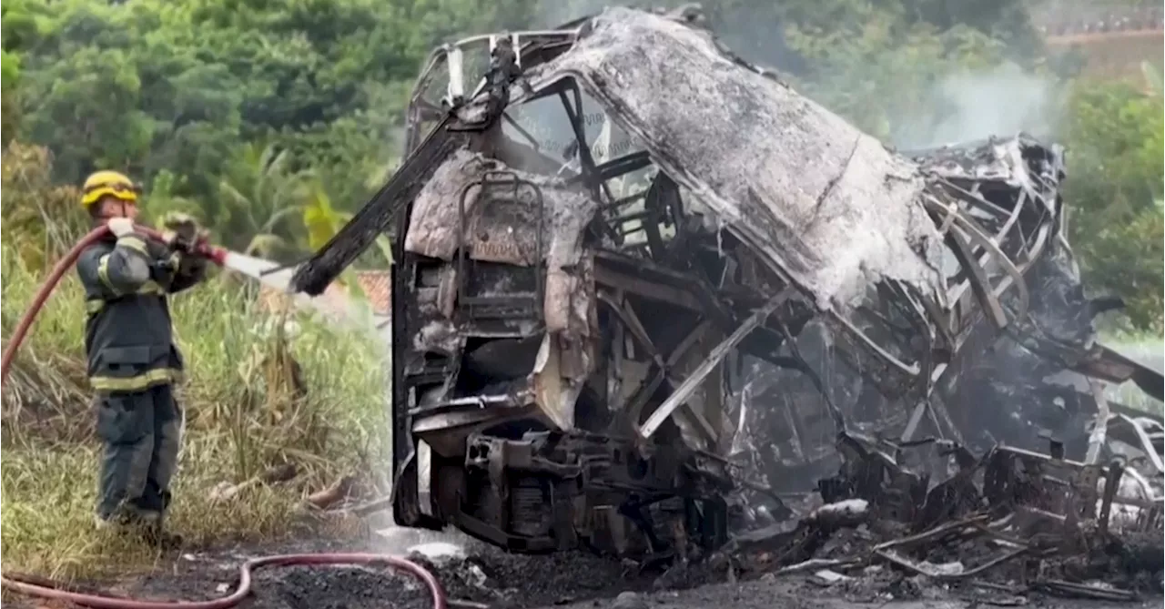 38 people die in a crash between a passenger bus and a truck in Brazil