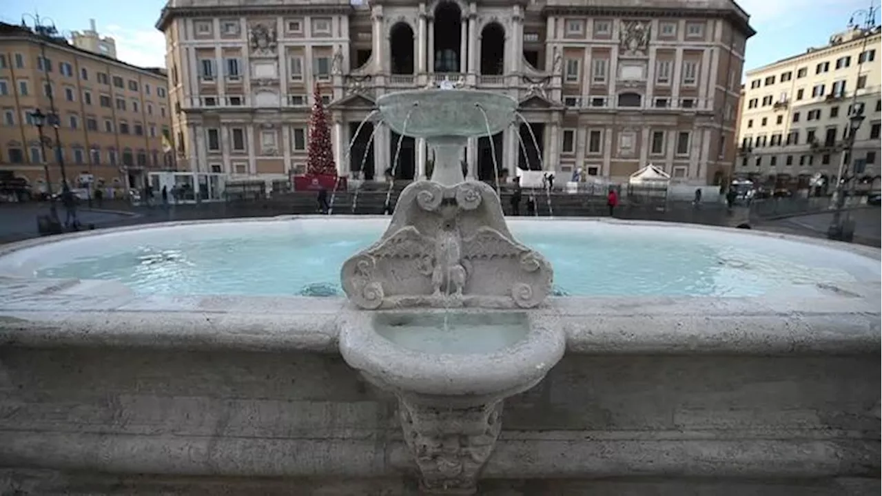 Giubileo, la fontana di Santa Maria Maggiore dopo il restauro