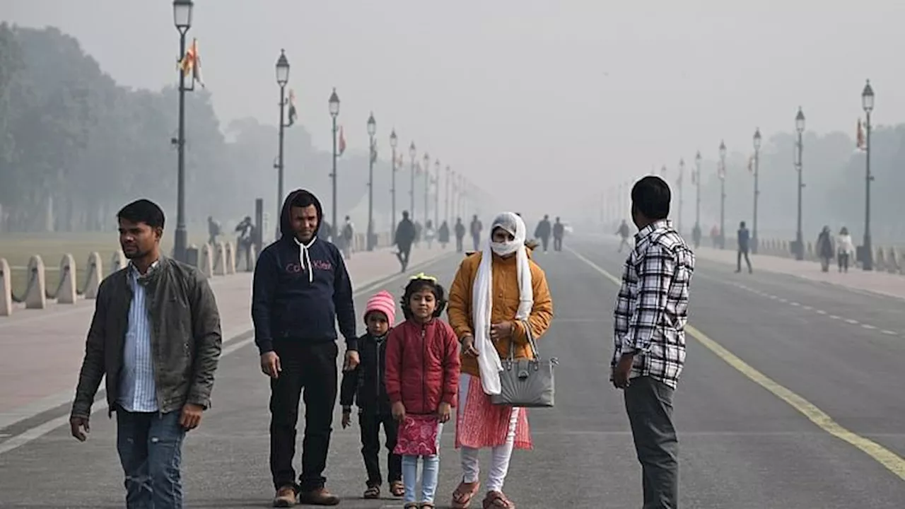 Weather Update: दिल्ली पर ठंड के साथ प्रदूषण की भी मार, 400 पार AQI; दो दिन के लिए घने कोहरे का येलो अलर्ट