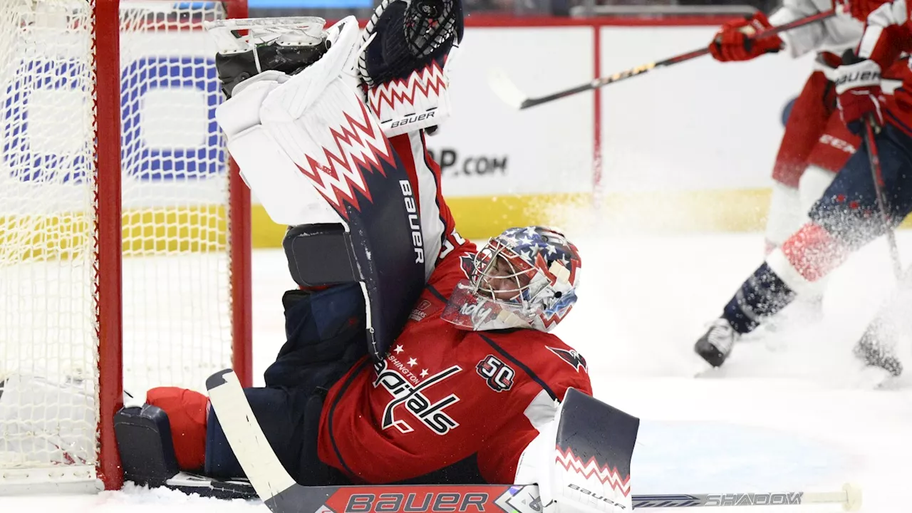 Charlie Lindgren shines with a windmill save as the Capitals beat the Hurricanes 3-1