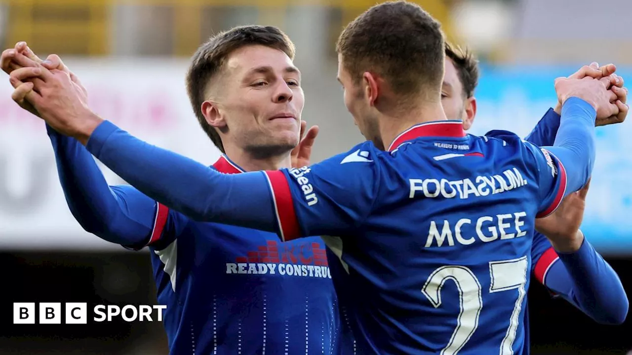 Irish Premiership: Linfield 13 points clear as keeper nets in Glentoran win