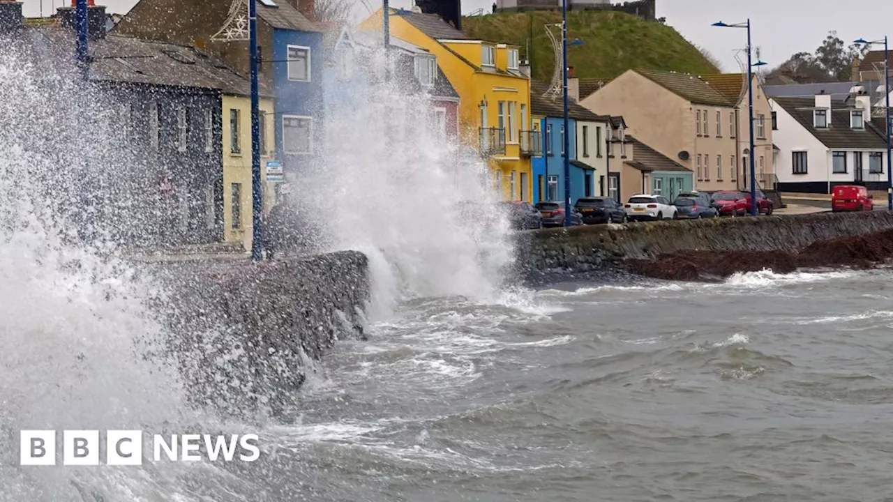 Northern Ireland weather warnings over weekend before Christmas