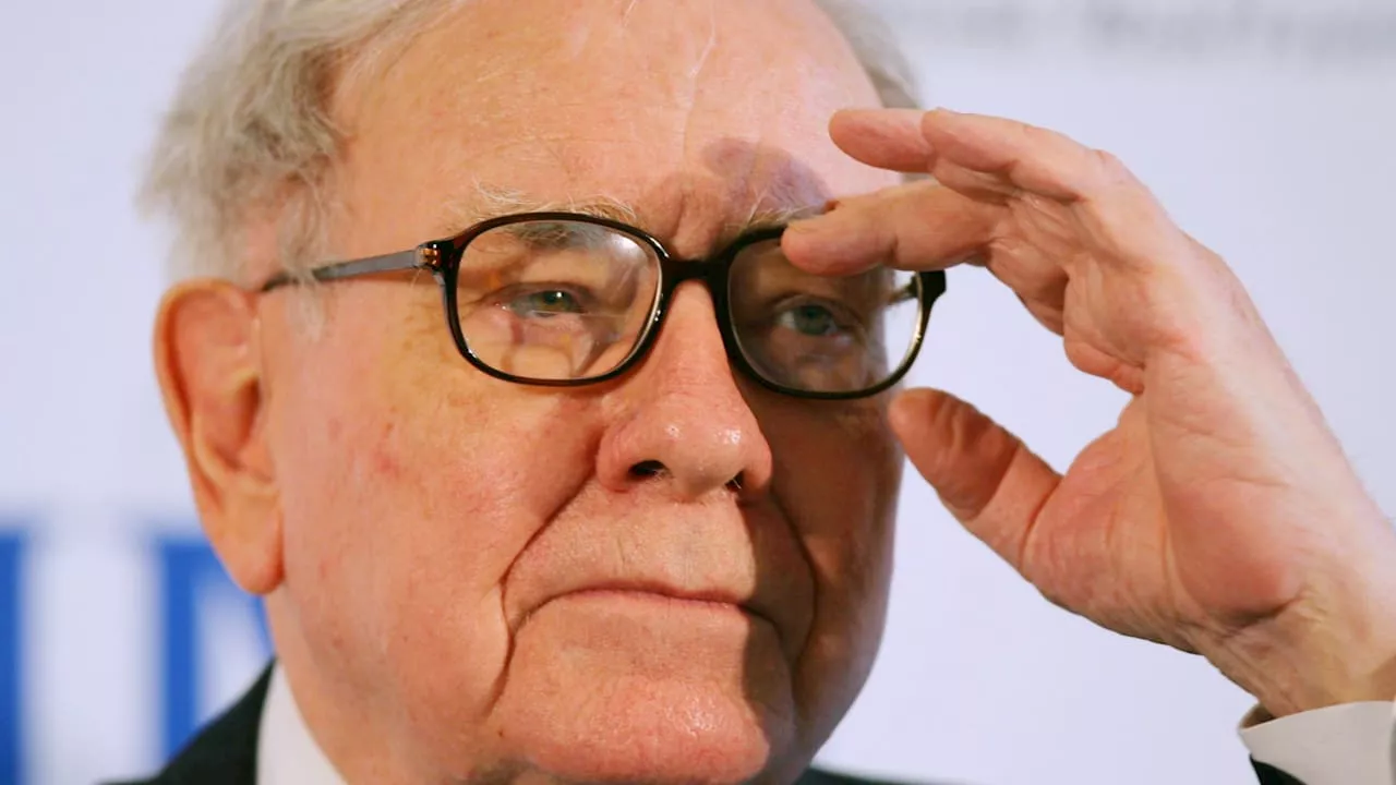 Warren Buffett investiert überraschend in diese 3 Aktien