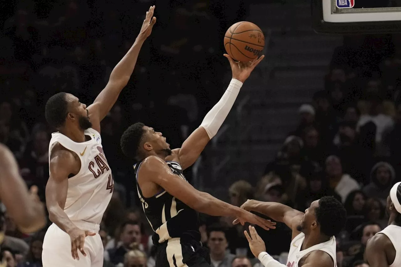 NBA roundup: Cavaliers beat Bucks 124-101, moving to 15-1 at home