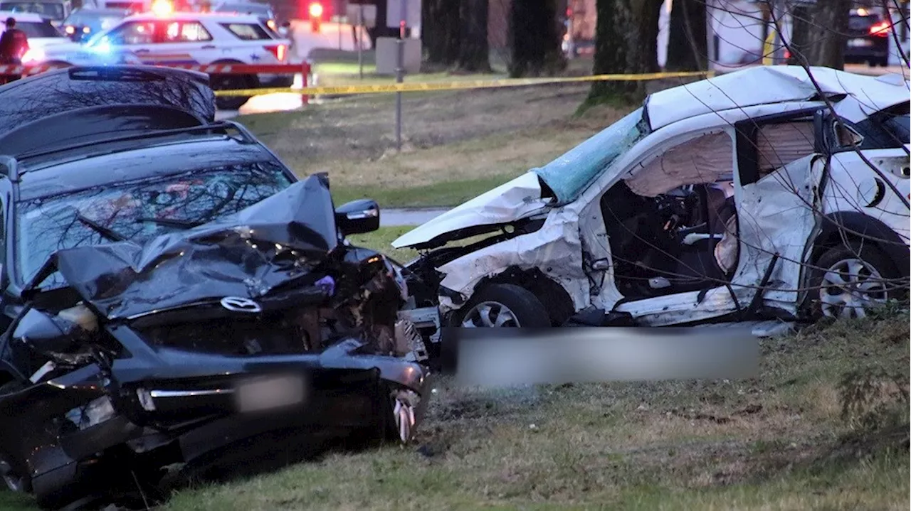 Two dead, one injured from early morning Burnaby crash