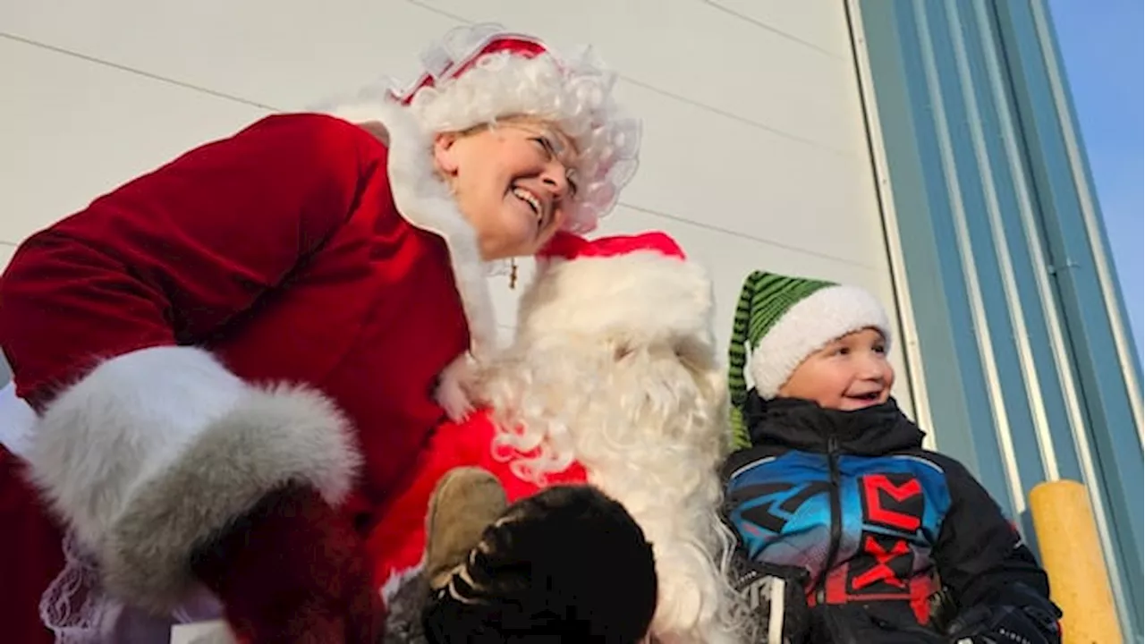 Santa arrives on wings: In coastal Labrador, a Twin Otter has an edge on Rudolph