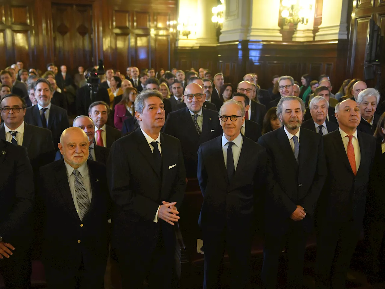 La Corte Suprema les contestó a Francos y a Ricardo Lorenzetti con la cantidad de fallos y la cifra de personal