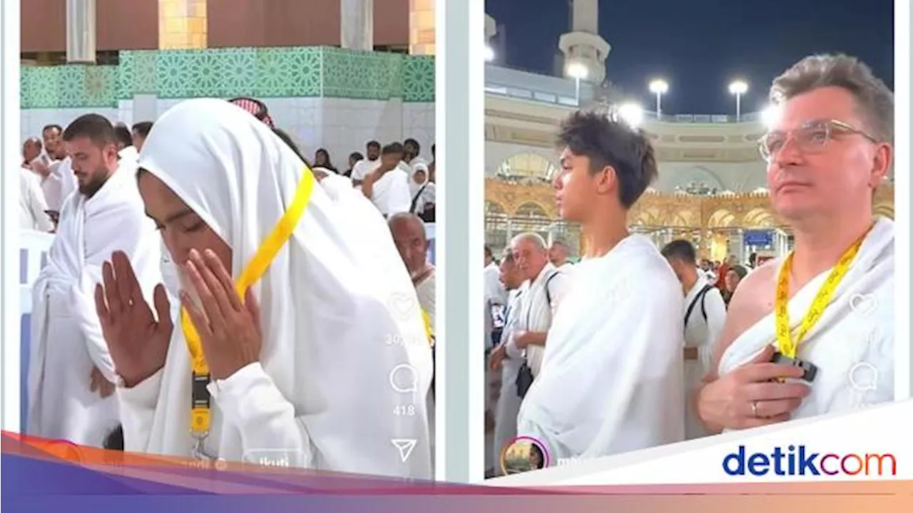 Akhir Tahun, Maudy Koesnaedi Umroh Bareng Anak dan Suami