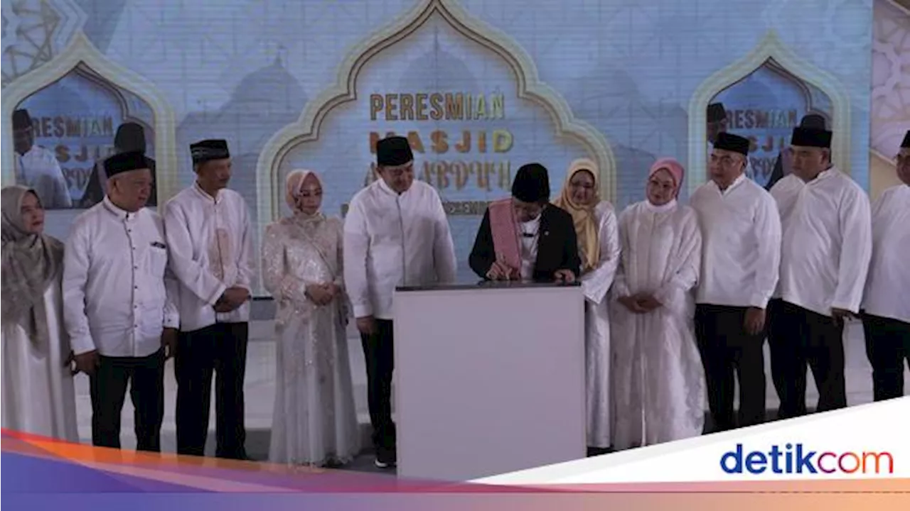 Menag Resmikan Masjid Al Abduh di Palembang, Kagum Lihat Niat Wakaf-Kemegahan