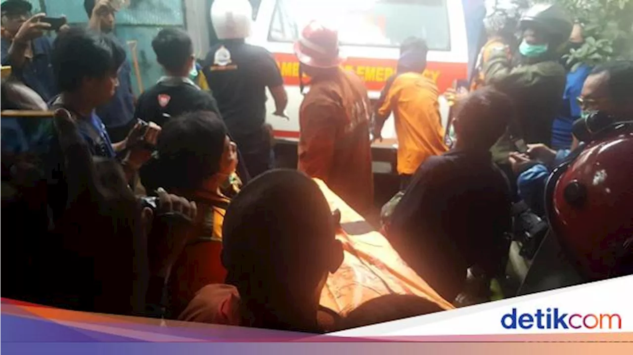 Tewasnya Ibu-Anak yang Terjebak Kebakaran Pabrik Keripik di Kota Malang