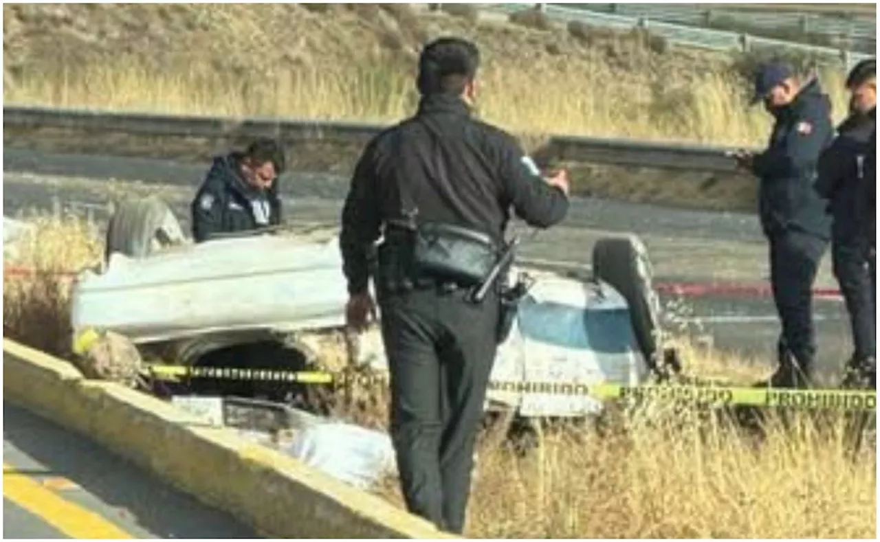 Policías municipales de Tepeapulco, Hidalgo sufren accidente carretero; reportan un muerto y 3 lesionados