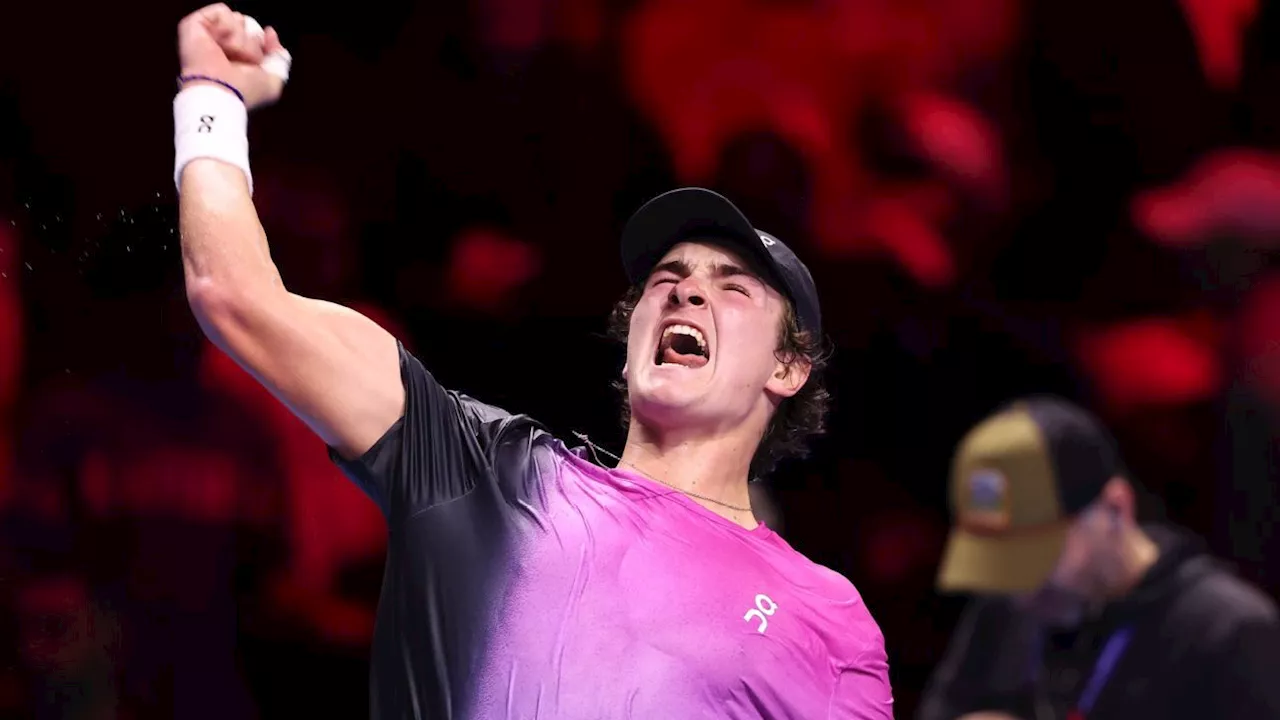 João Fonseca vence Van Assche e vai à final do Next Gen ATP Finals