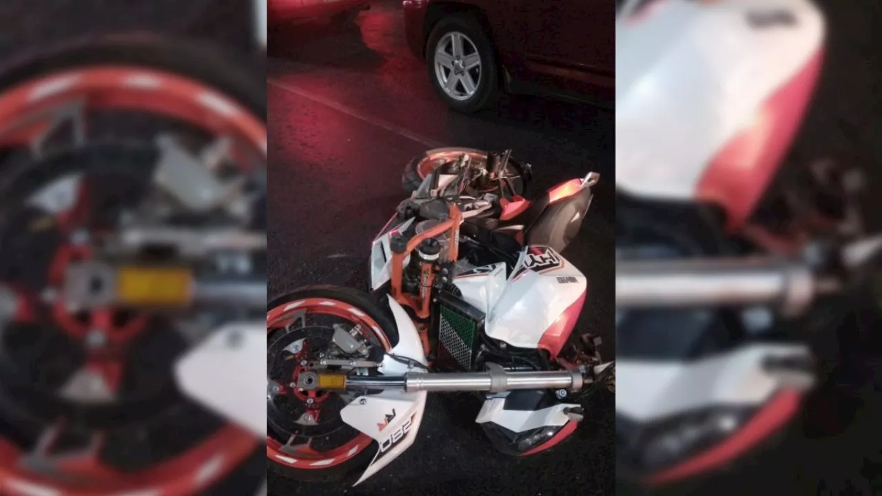 Muere motociclista tras chocar en Iztapalapa y salir proyectado 20 metros