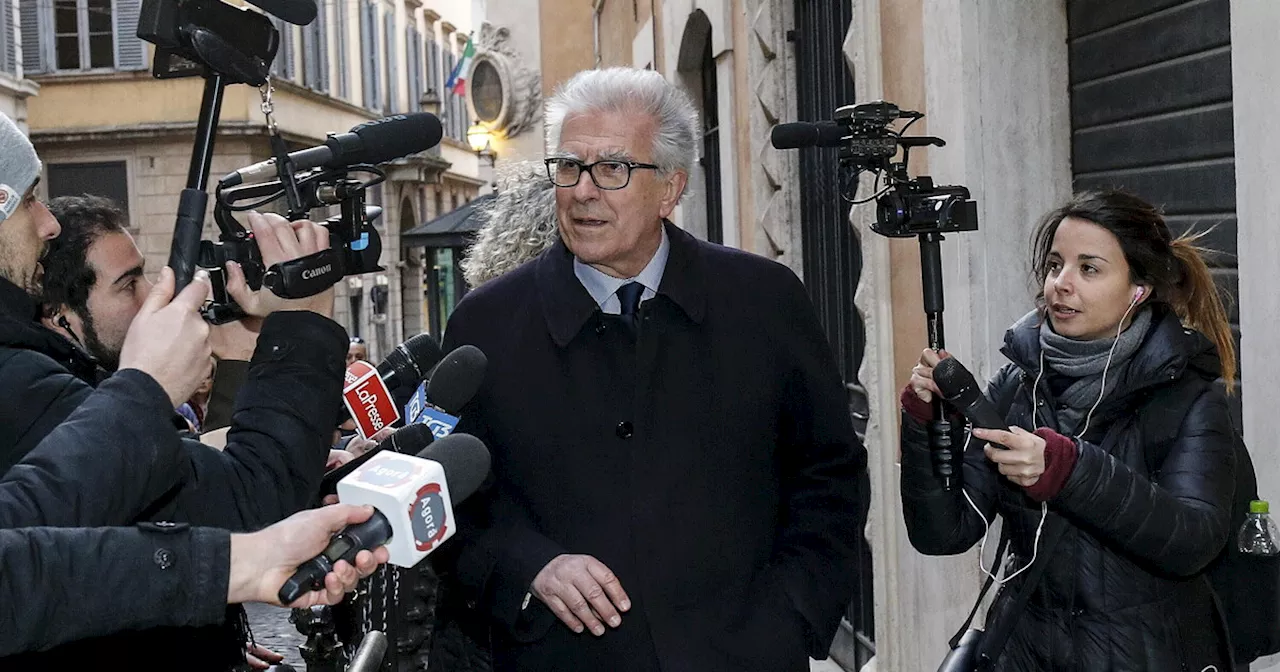 Luigi Zanda (Pd): “Felice per Renzi. Le inchieste finite in nulla sono troppe”