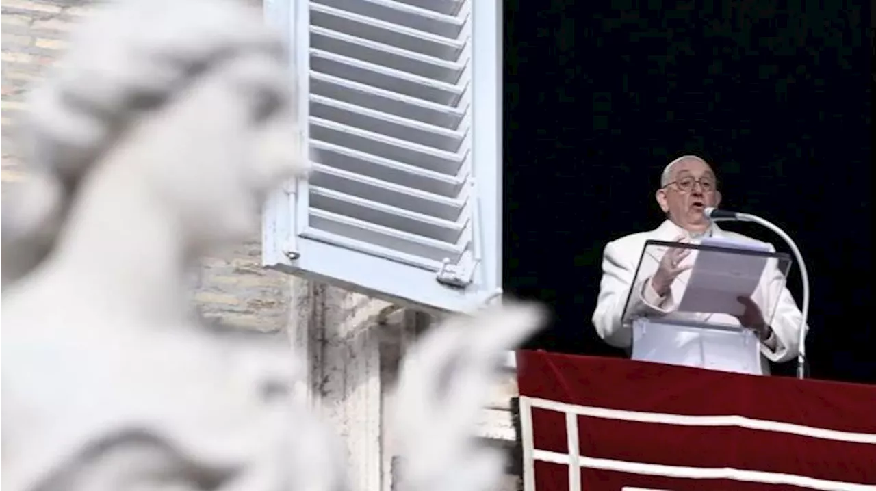 El Papa no se asomará a la ventana para rezar el Ángelus por motivos de salud