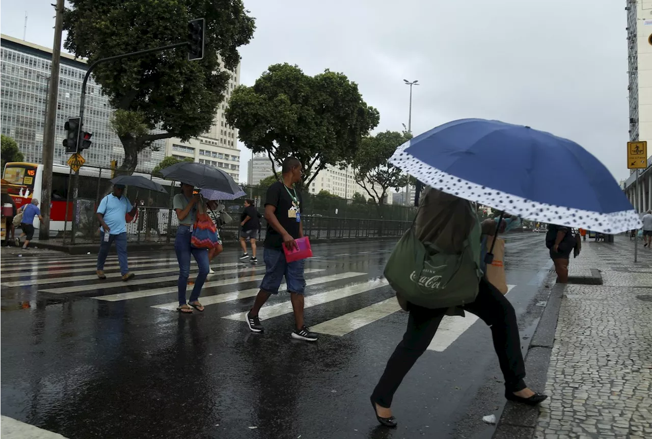 Verão começa com chuva na cidade do Rio; confira a previsão do tempo desta semana