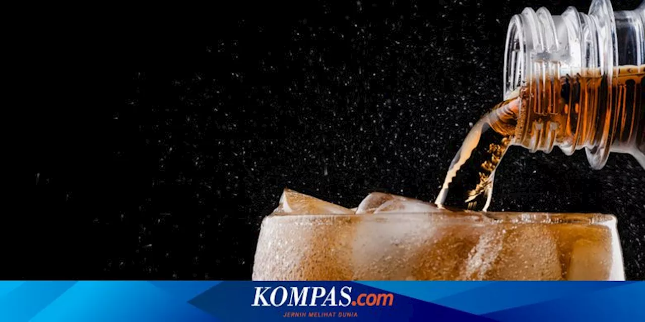 Bahaya Minum Minuman Bersoda, Awas Tulang Rapuh