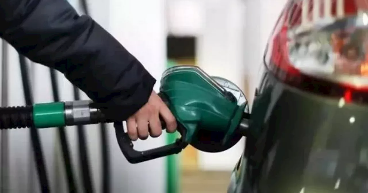 Get £5 free fuel for Christmas in limited supermarket petrol station offer