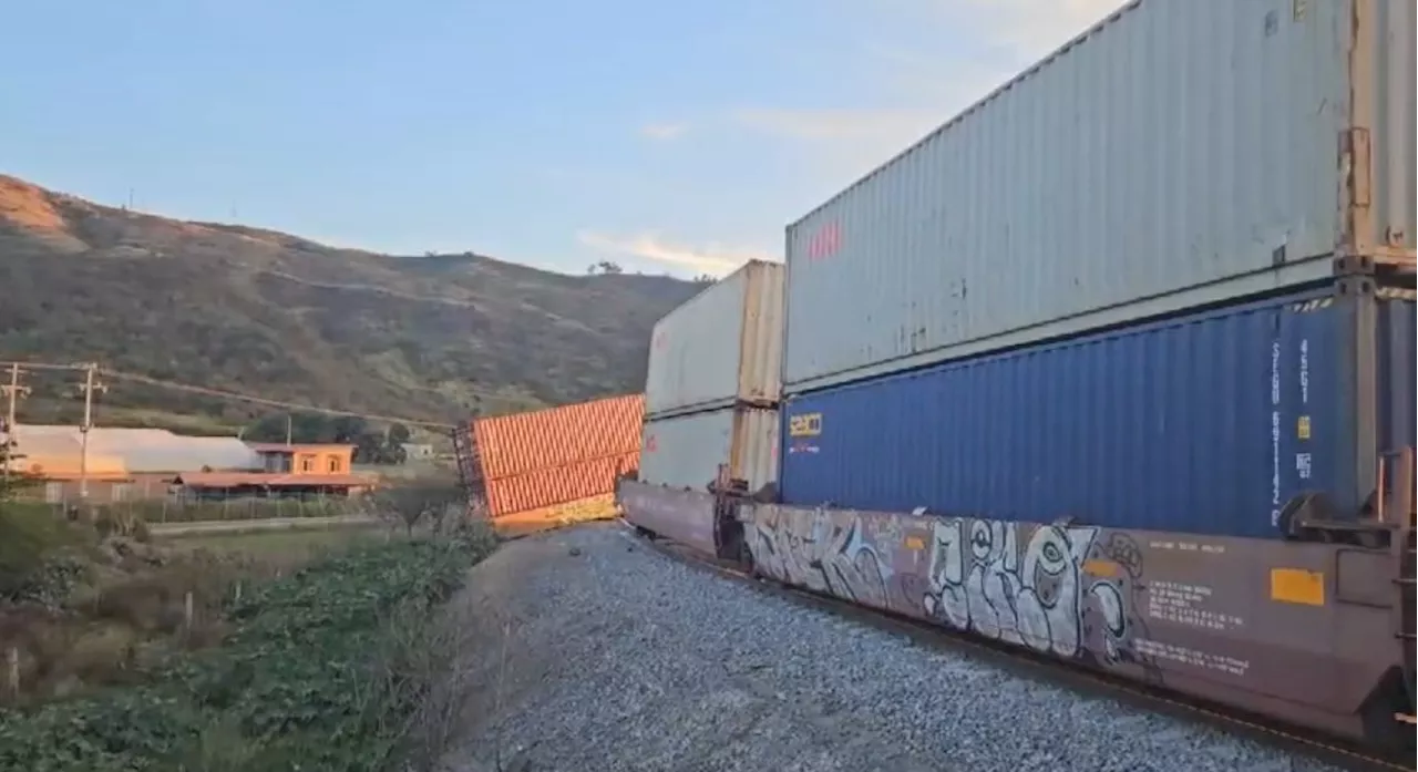 Continúan afectaciones tras descarrilamiento de tren en Zapotiltic, Jalisco