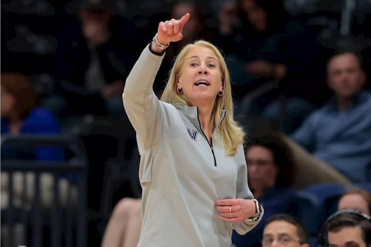 Villanova coach Denise Dillon earns 100th win as Wildcats defeat St. John’s in Big East opener