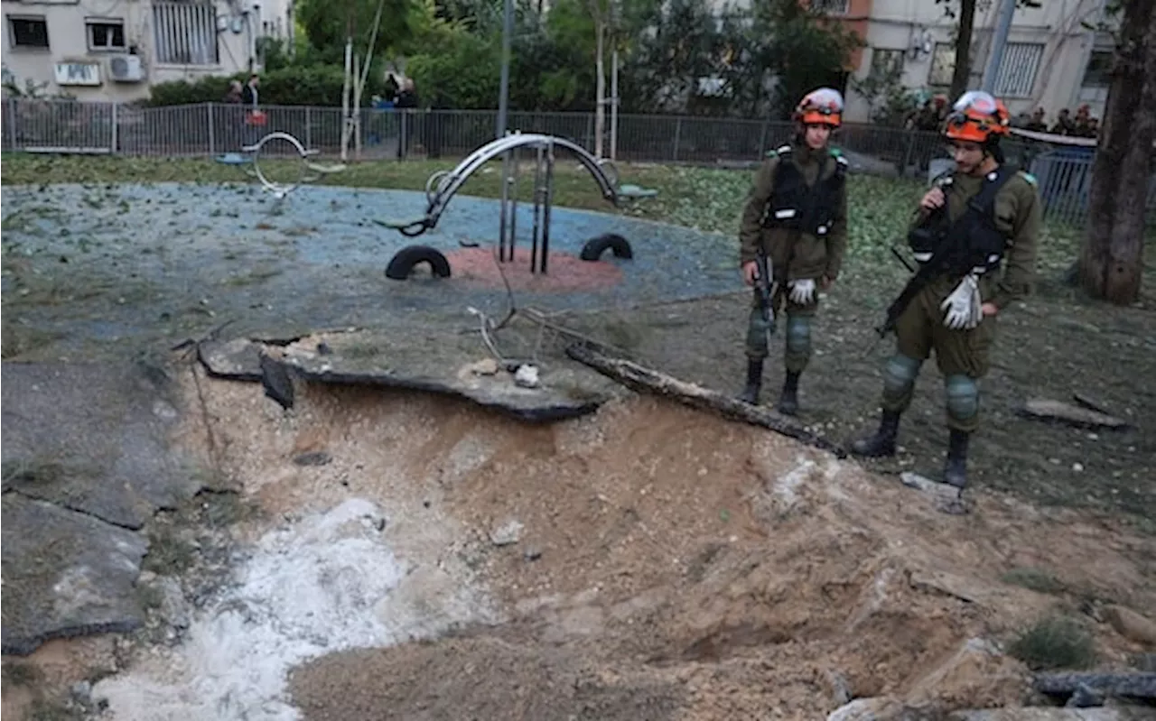 Guerra Israele e Siria, missile su parco giochi a Tel Aviv. LIVE