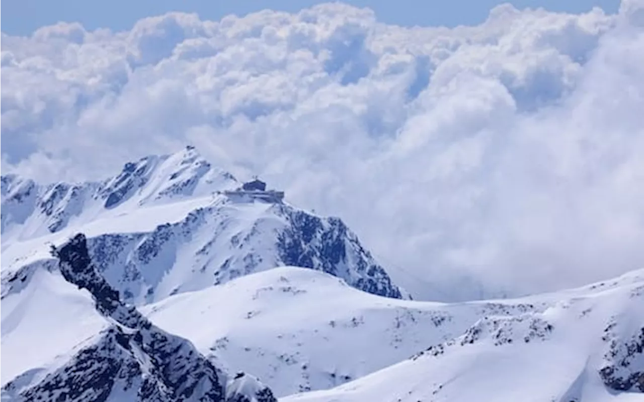 Tanta neve effimera, più valanghe e meno ghiacciai. Le Alpi nell’inverno 23/24