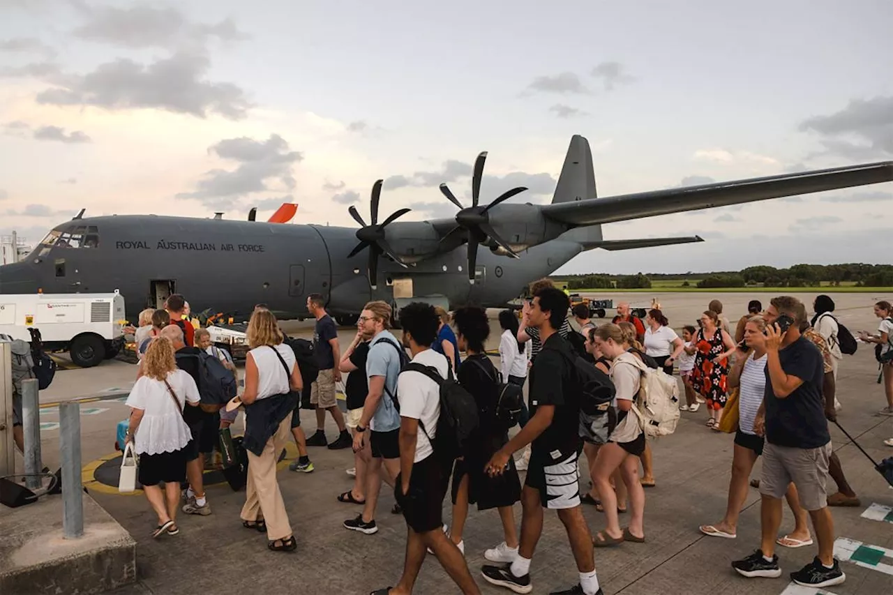 Vanuatu reopens commercial flights after quake