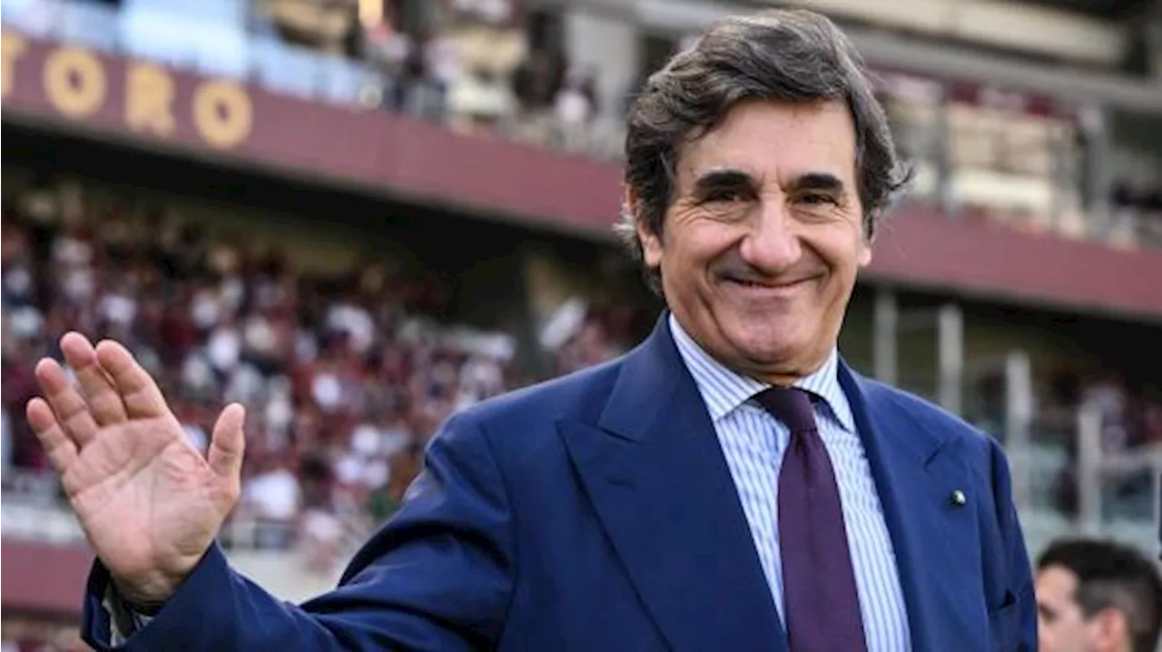 Torino in campo contro il Bologna, sugli spalti prosegue la contestazione contro Cairo