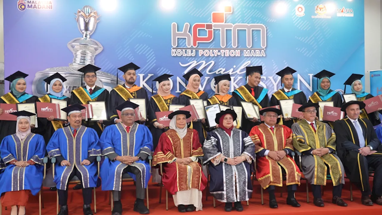 KPTM rai 5,681 graduan pada konvokesyen ke-40